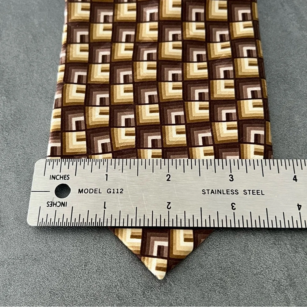 Ferucci All Silk Hand Made Formal Classic Necktie Neck Tie Tan Geometric Pattern
